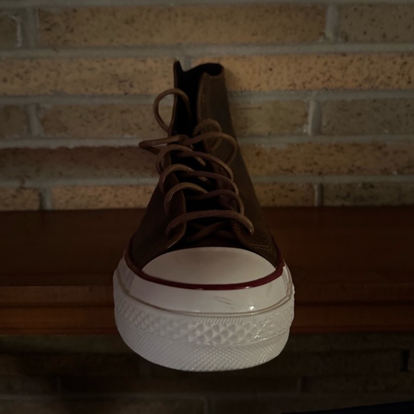 Converse Brown Leather High-Top Sneakers with White Sole Size 10.5 NWOT - Picture 12 of 15